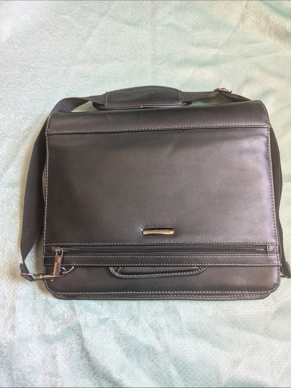 Samsonite Black Leather Messenger Bag with Metal Accents